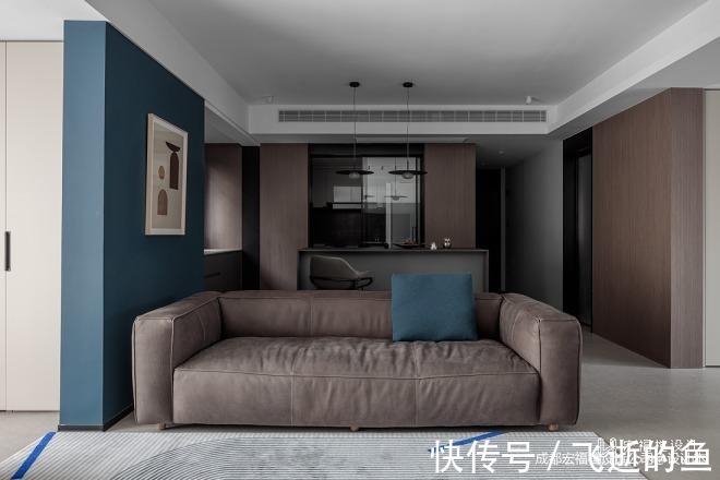 蓝色彩|来看46万130平米三居室现代简约风是什么样子的