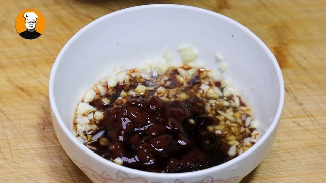 凉拌黄瓜切记不要放盐,教你一招,清脆入味,比饭店做得好吃