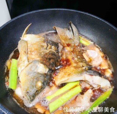 炖鱼去腥味，用白酒还是料酒都错了，大厨教你一招，好吃无腥味