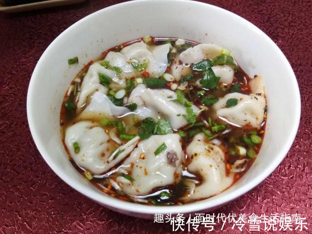 酸汤饺子好不好吃，酸汤至关重要，今天就把最好吃的做法教给你！