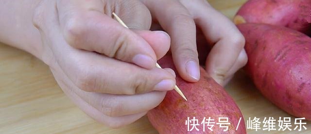 原来烤红薯这么简单，只需电饭煲，不加一滴水，个个香甜流糖汁