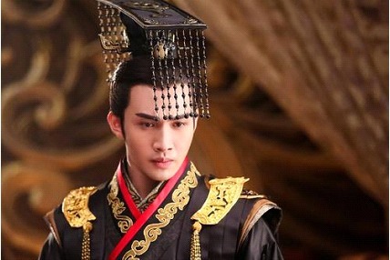 陵墓里面|秦始皇的墓室是哪位高人设计的?