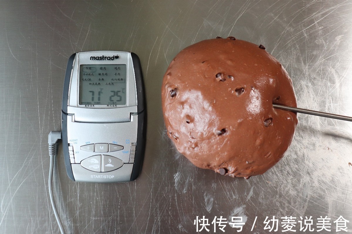 自制双重巧克力蛋糕，香浓丝滑，这个配方比蛋糕店的还好吃