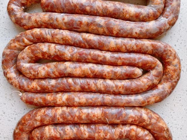  猪后腿肉|想吃川味香肠不用买了，配方和做法都告诉你，麻辣咸香，味道正宗