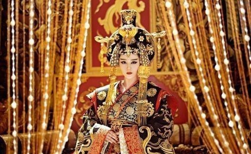 疑惑|宰相写“青鹅”二字却被斩杀,众人疑惑,武则天:把字拆开看看!