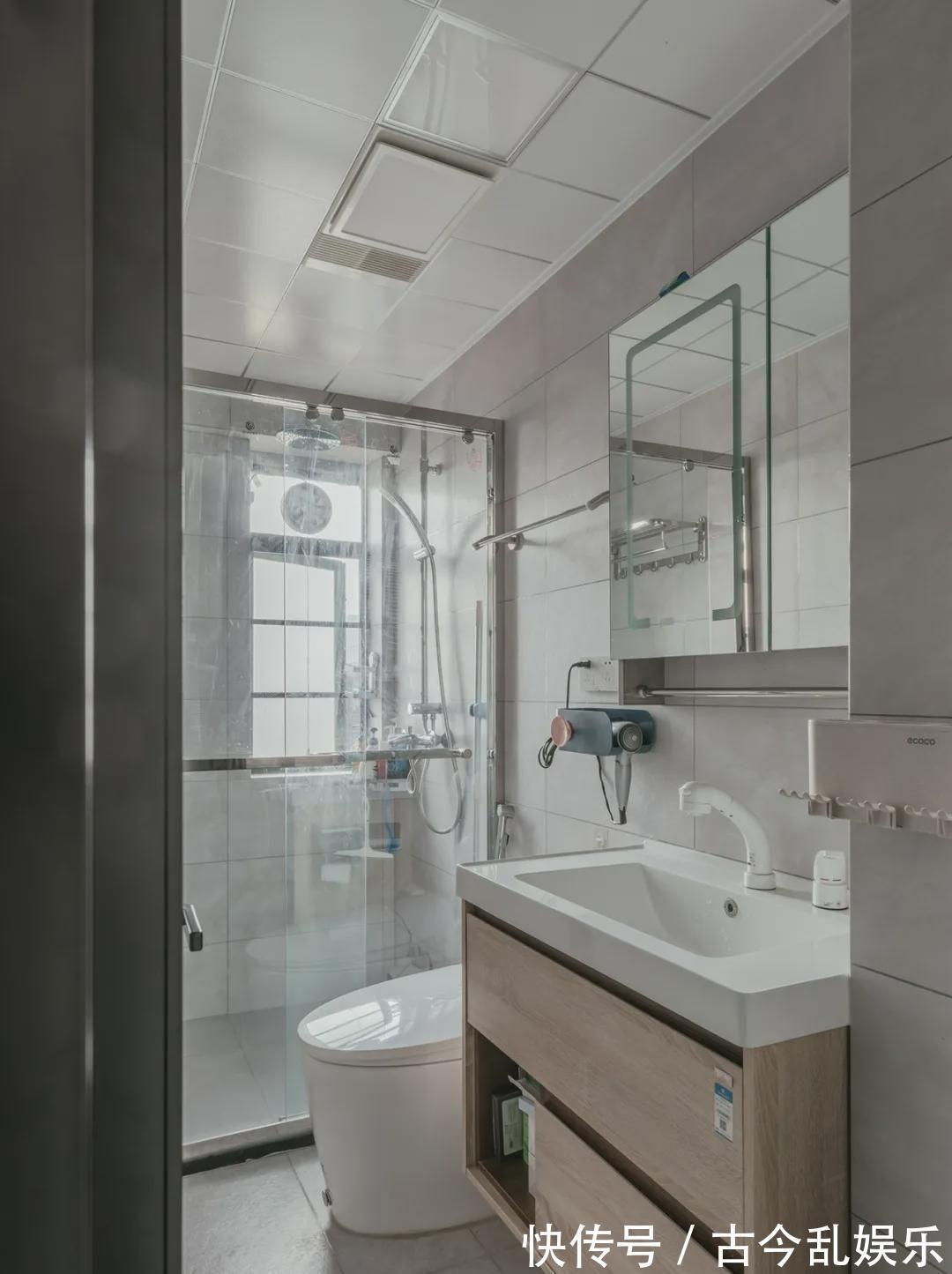 齐家云云|实用132平现代简约木色调三室,趣味,简约,原木