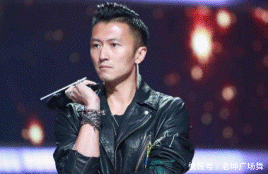 李健|李健问谢霆锋,每个月给王菲多少零花钱?谢霆锋回复好圈粉