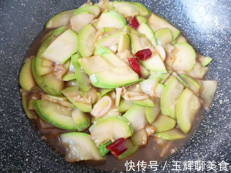 醋溜西葫芦|西葫芦此做法,酸酸甜甜,低脂营养,清脆爽口,吃不够