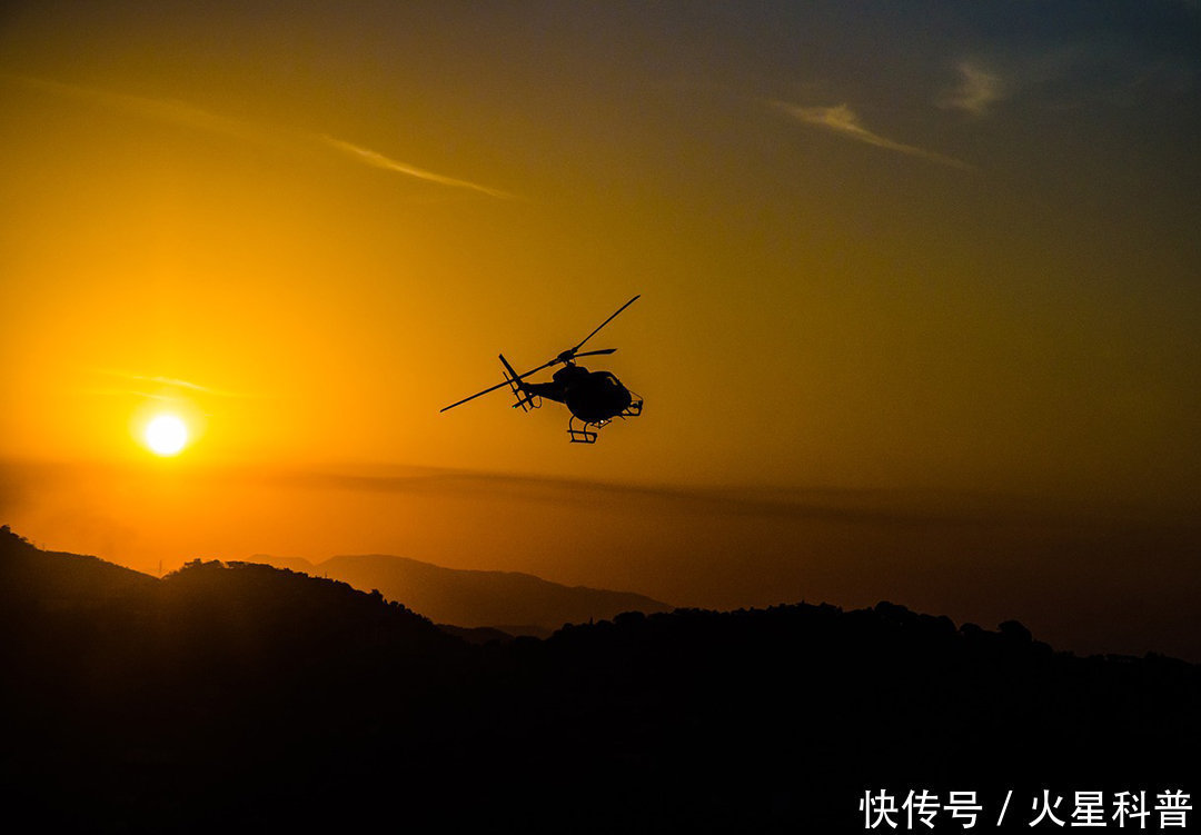 地球在自转，直升机悬停12小时后，会到达地球的另一端吗？