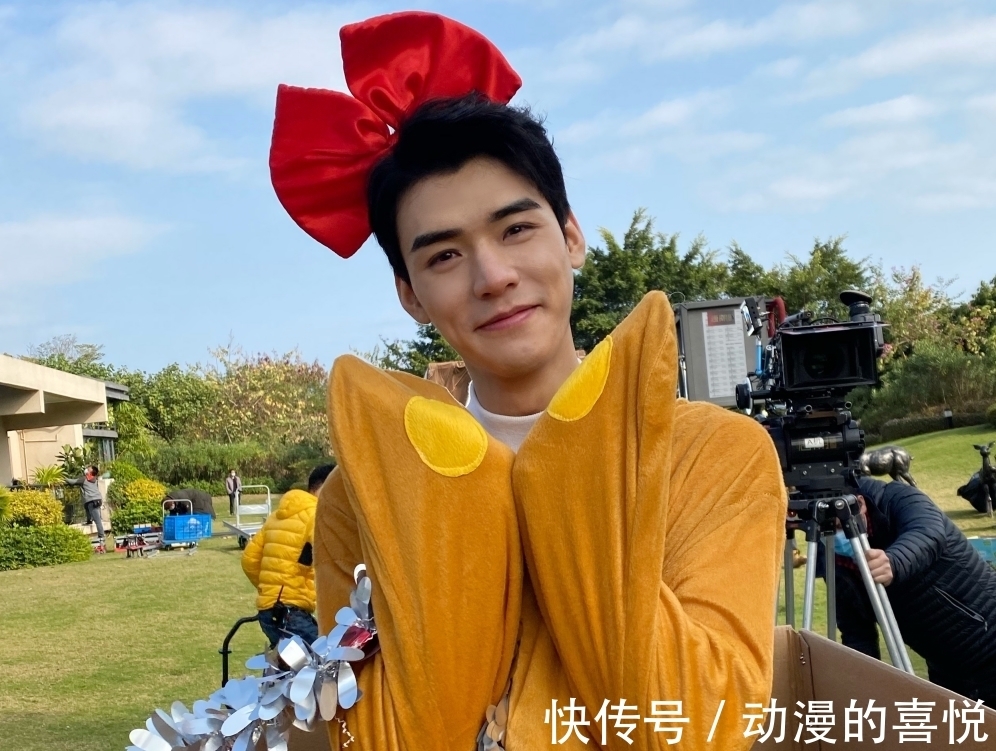 担当|《中餐厅5》定档，龚俊为节目跟爸爸学做藤椒鱼，还自称话痨担当