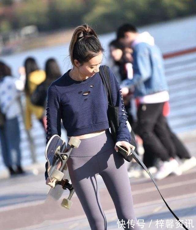 搭配 打底裤的搭配有很多种,有一种独特魅力,还不显胖