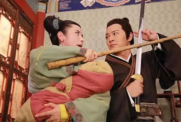 若己|郭靖把杨过视若己出,为何不传他武功?主要有3个原因