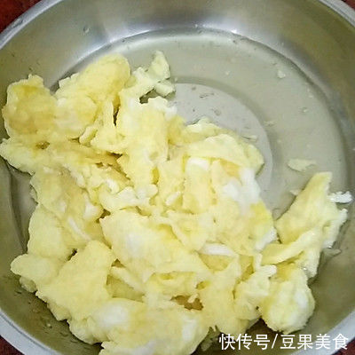 胡萝卜炒鸡蛋|香菇胡萝卜炒鸡蛋