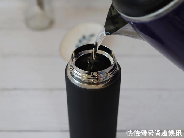 花青素|“天然花青素”被发现,每天拿它泡水喝,延缓衰老,40岁不显老