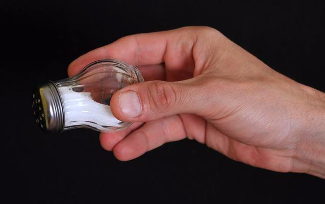 我是大医生|50岁是“长寿关键期”,睡前坚持4个习惯,身体健康,少生病