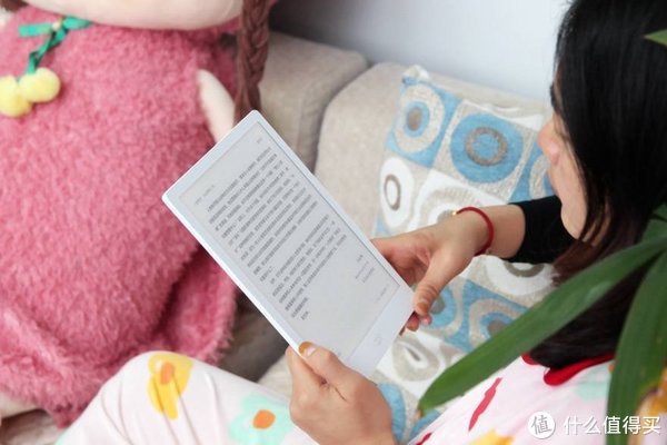 墨案@24级冷暖色温可调+2万册电子书,墨案硬派X电子书体验