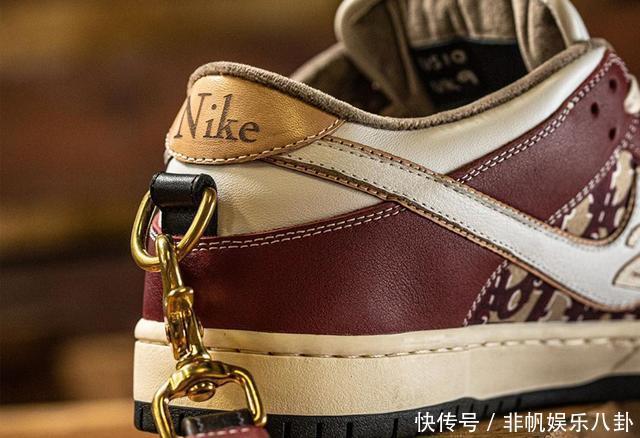 Dior x Dunk SB Low头一次见！这细节真把我看傻了