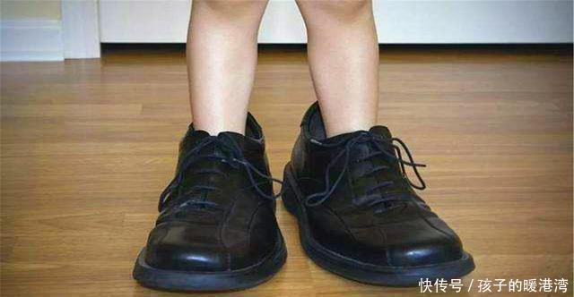 畸形|4岁孩子双脚变畸形，原因出在''这种鞋子''上，父母真要长点心了