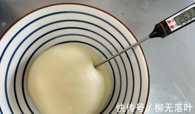 2碗面粉1个鸡蛋,营养美味无添加,孩子超喜欢,比蛋糕好吃多了!