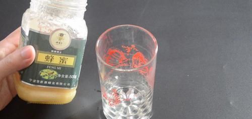 早上起床后口苦口臭？教你一招，让你轻松告别口苦口臭，效果很棒