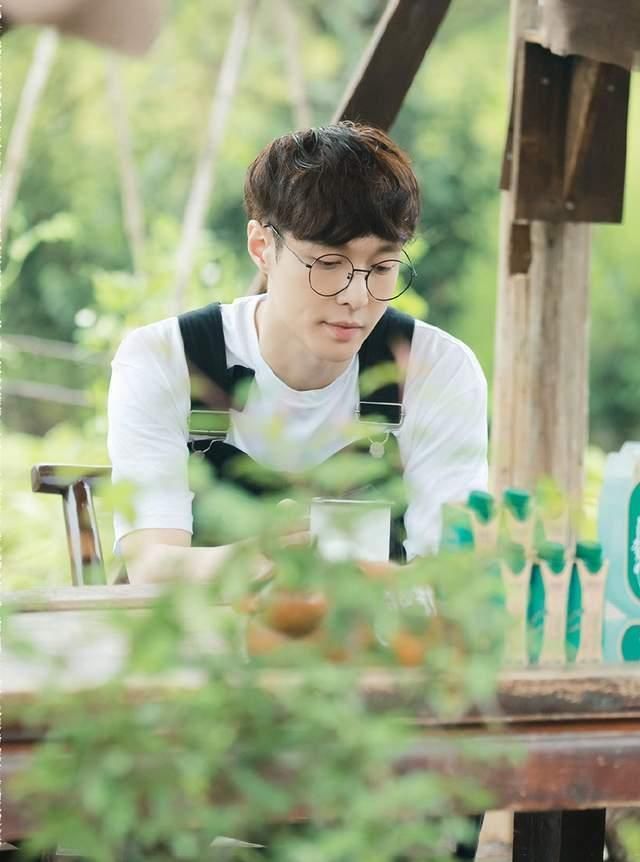 向往5|《向往5》张艺兴与杨紫互动太搞笑，辟谣绯闻太独特，黄磊撮合二人！