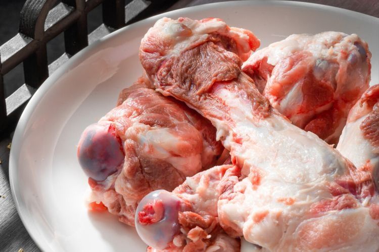 东北酱大骨,大厨分享独家做法,酱香浓郁软烂脱骨,大口吃真过瘾