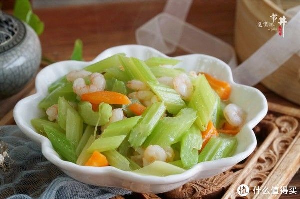 日常三餐 篇一百一十五：“冬补”有讲究，少吃大鱼大肉，多吃这2样，营养搭配好更健康