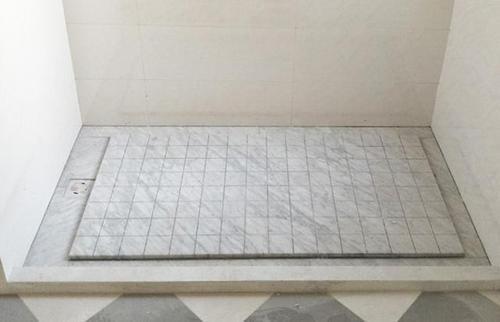 卫生间|越来越多人卫生间装修不贴瓷砖了,不得不夸聪明,懊悔察觉太晚了