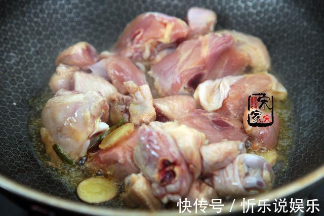 这道菜，我家隔三差五吃，简简单单焖1盘，孩子能吃2碗米饭