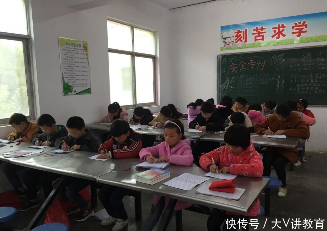 “奶酪字体”在中小学风靡，深受学生青睐，却未得阅卷老师喜欢