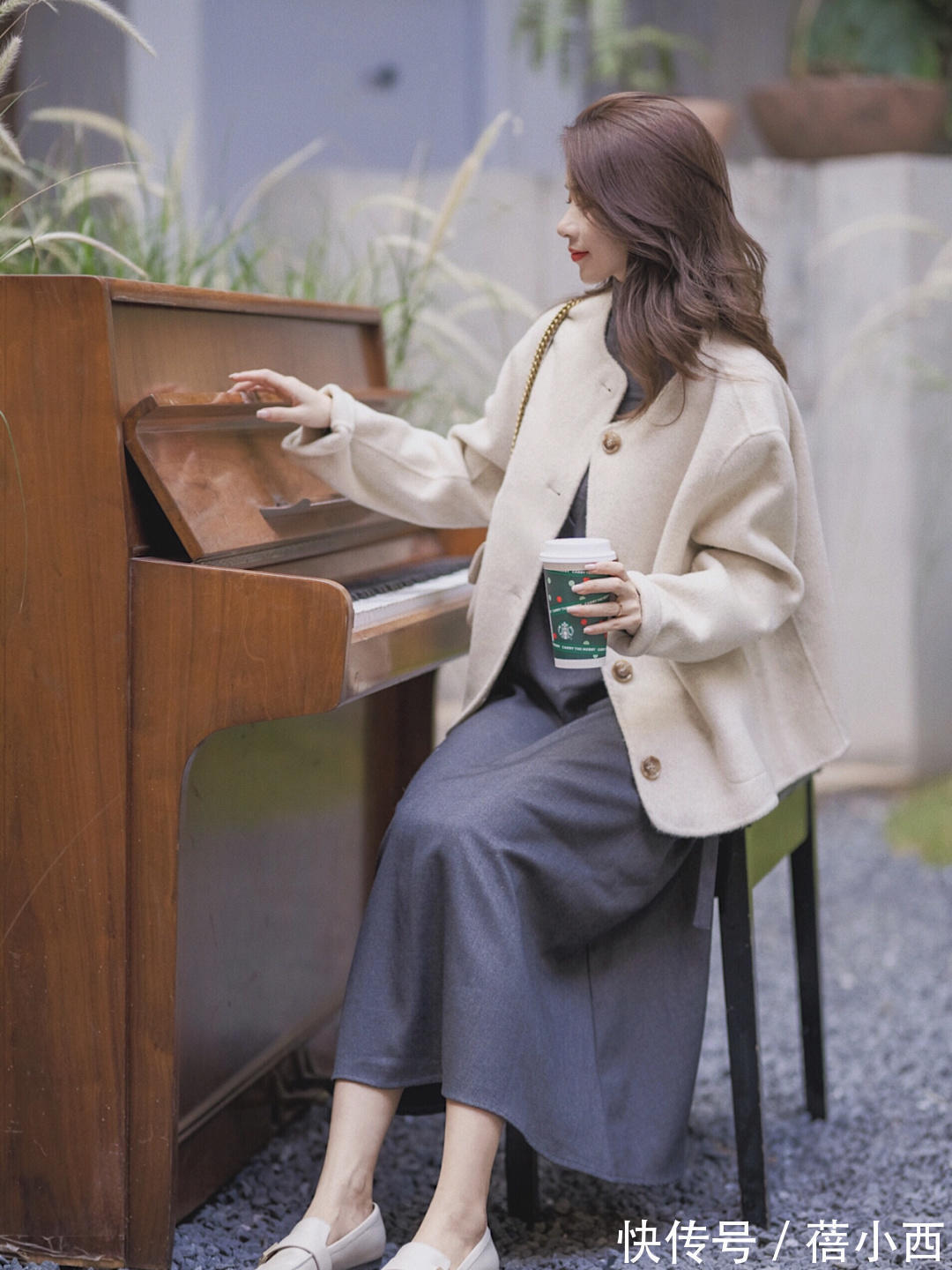 冬季 “短外套”才是最适合小个子的单品,冬季气质款长这样,时髦洋气