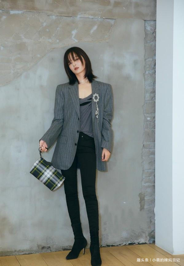 学生时代 女人过了35岁,如果你有白头发,尽量避开这3种“发型”,太显老