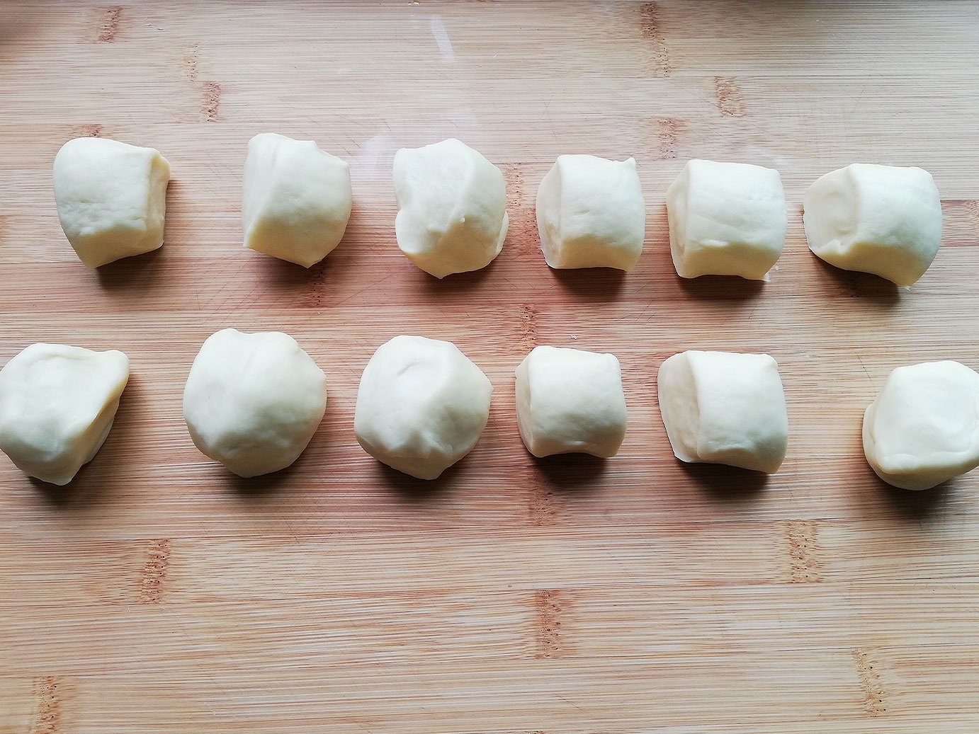 2个鸡蛋，一碗面，教你40秒烙一锅，不用一滴油，烙的饼柔软劲道