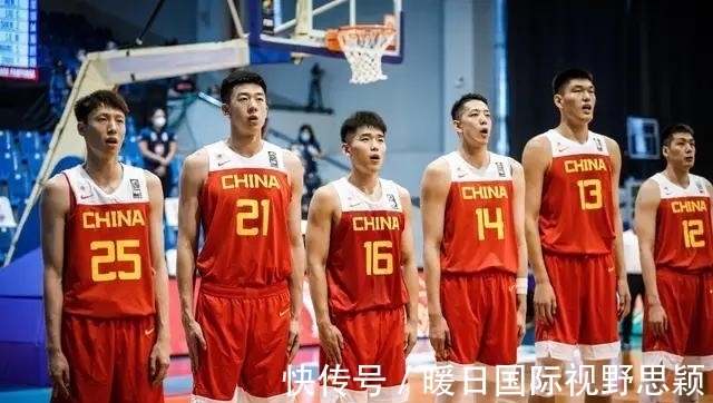 薛玉洋|NBA雄鹿有意胡明轩 不管真假 我觉得胡明轩都应该自己做决定