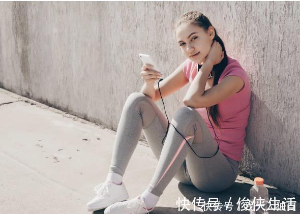 身材|女性可以撸铁吗坚持力量训练的女孩,身材曲线有多好看