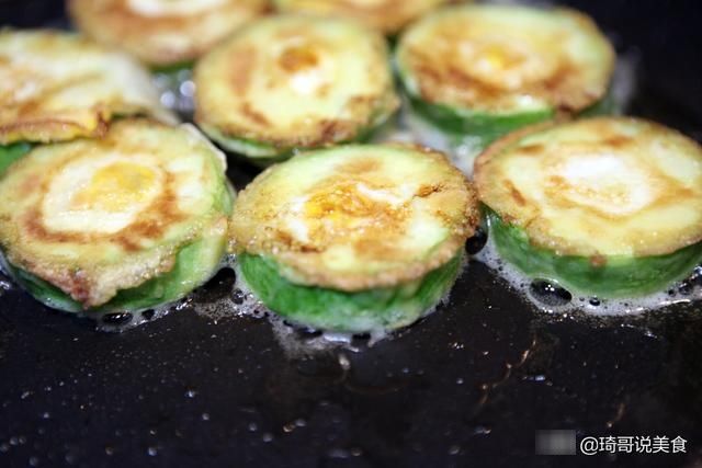 它是“动物中的人参”,卵磷脂丰富,放瓜里煎一煎,孩子老人爱吃