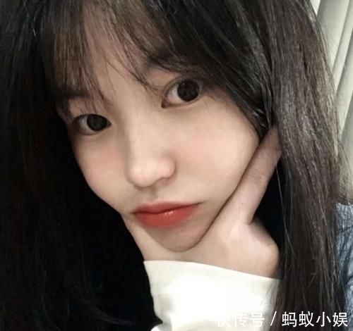 特征|天生“带妆脸”的女生，脸上有这3特征，“素颜女神”会是你吗