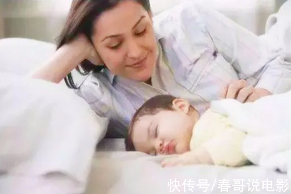 孩子|为什么宝宝一到晚上，就格外“黏妈妈”？背后的原因很暖心