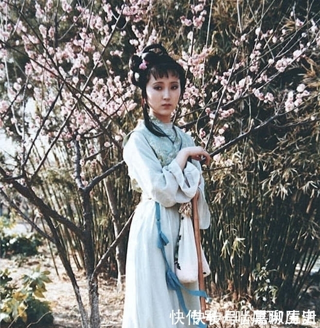 红楼梦$红楼梦中林黛玉早就意识到了贾府会由盛转衰?她只字不提又是为何?