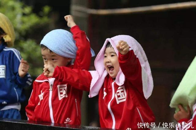 熊孩子捏碎超市18包泡面，员工要求赔偿后，妈妈秒变''熊家长''