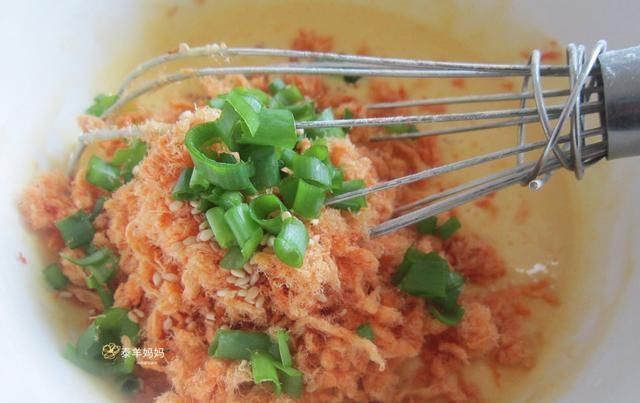 打到直立|原味戚风蛋糕吃腻了,加这2样食材换个新口味,好吃到吃不下饭