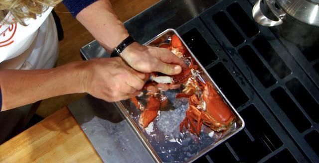 米其林|米其林大厨戈登拉姆齐，完美无痛拆龙虾肉，只需7步骤轻松上手