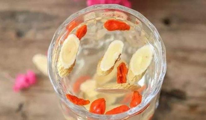 菊花|枸杞加点“料”,坚持喝上一周,你的肾和肝一定会很“感激”你