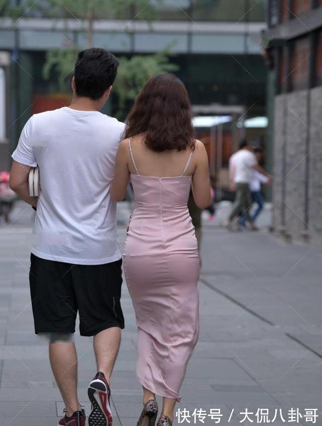 青春感 粉色连衣裙,质地高级,长款版型更显优雅大气!