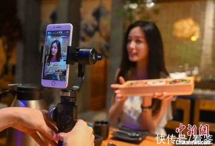 内卷|“哈尔滨1000万人口，900万人在探店”？