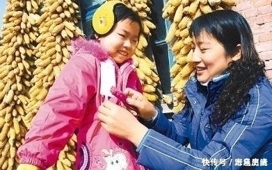 哥哥|把妹妹托付给乡下的姥姥，把哥哥给乡下奶奶，几天后，妈妈笑喷了