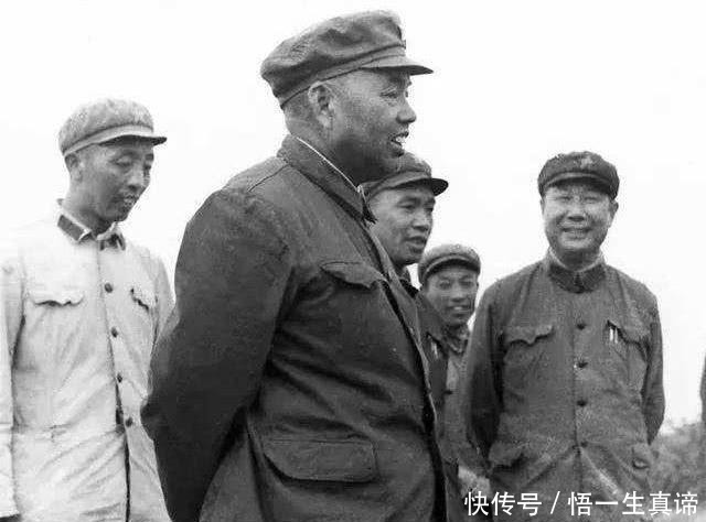 开国|这位开国中将去看望开国上将,上将却说我的老首长来了