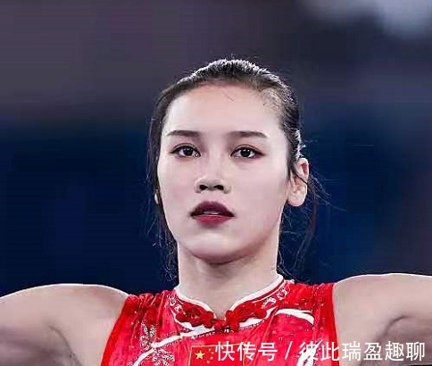 针织衫|蹦床亚军刘灵玲口红色号大火!私服爱穿紧身针织衫,港式风情超美