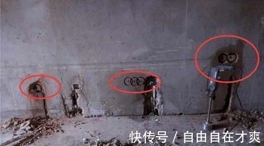 改进|装完水管发现瓷砖孔开的太难看,聪明老婆做个小改进,真是漂亮