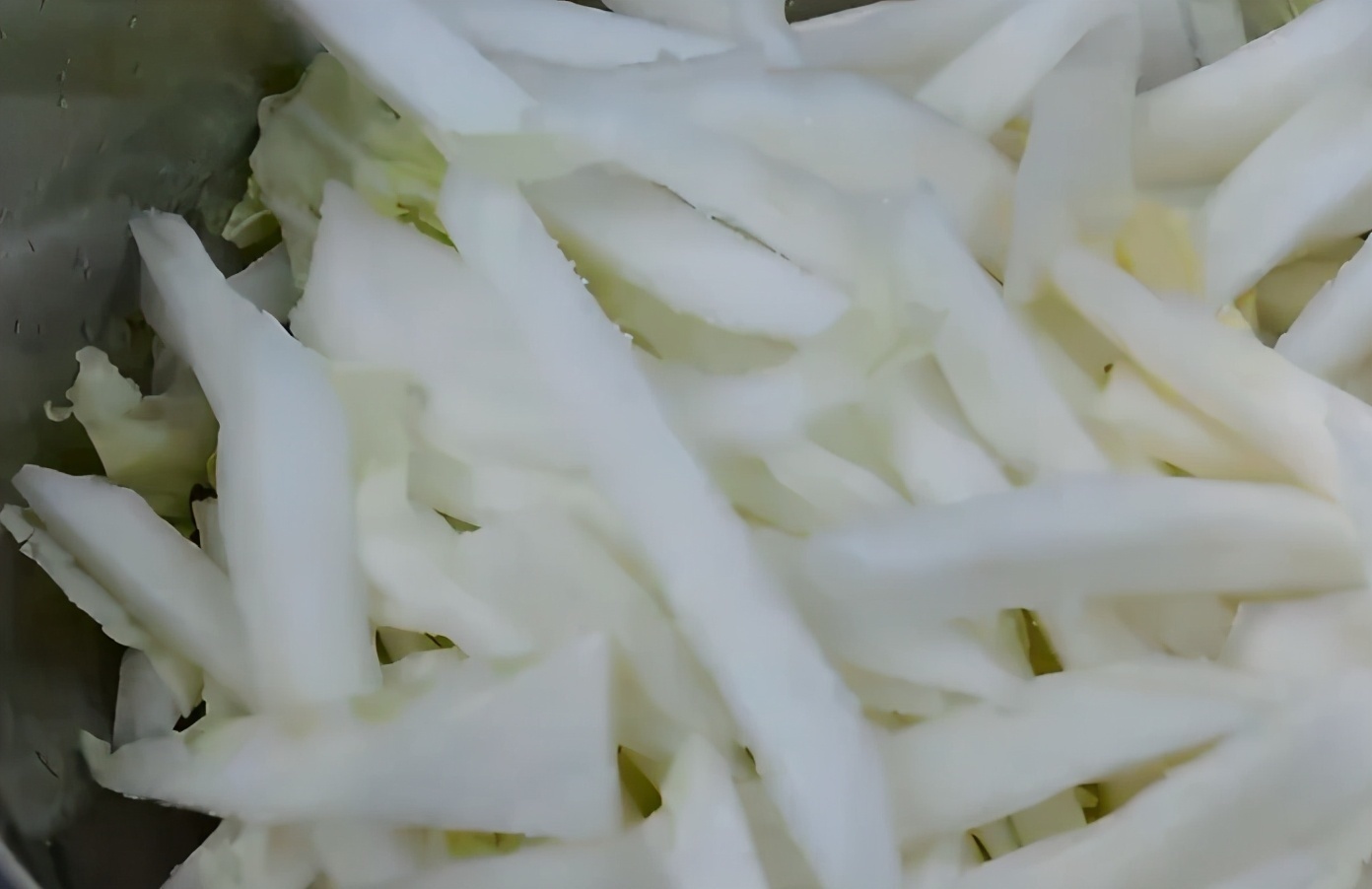 白菜梆子怎么炒好吃在炒之前多做1步,白菜梆子入味可口又下饭